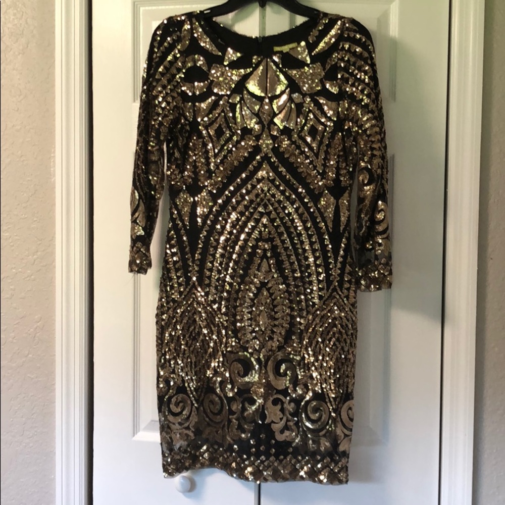 Gianni Bini black and gold sequin dress. Sz M